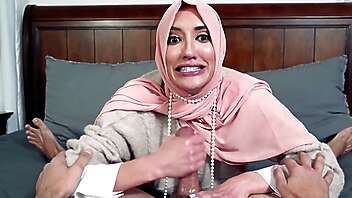 Arab girl, arabe handjob, arab girl fuck, bobby beefcakes, you tube video fuck arab