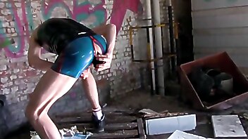 Dildo, Rubber, Outdoor