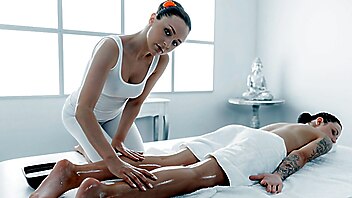 massage 69 facesitting