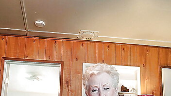 Camel toe dildo, big pussy lip d granny, mature cameltoe solo, pussy lips rubbing, show off my pussy