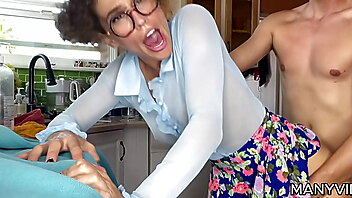 Glasses and shorts, milf glasses creampie, creampie anal reality, homemade brunette skirt, nerdy girl creampie