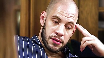 Jeho holku, kundička, zasita vagina, porno s cipky, nactilete pussy, old man masturbace